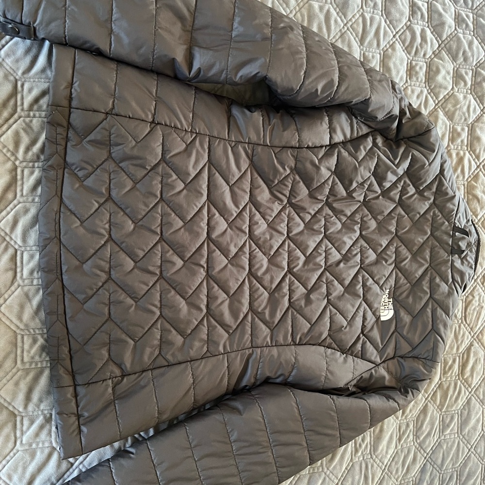 Northface thin puffer jacket